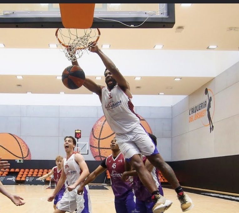 Donovan Saine dunk white jersey