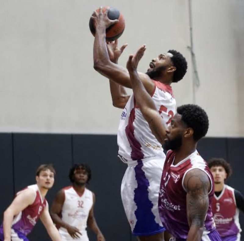 Donovan Saine rebound finish